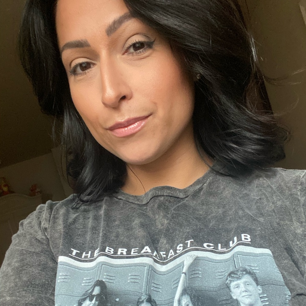 Meet your Posher, Angela